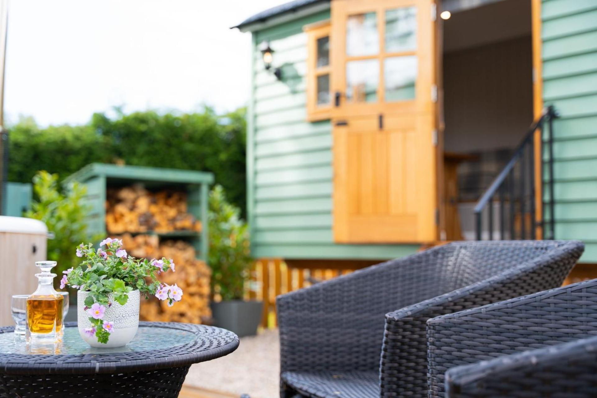 Driftwood & Hot Tub Villa Fort William Exterior photo